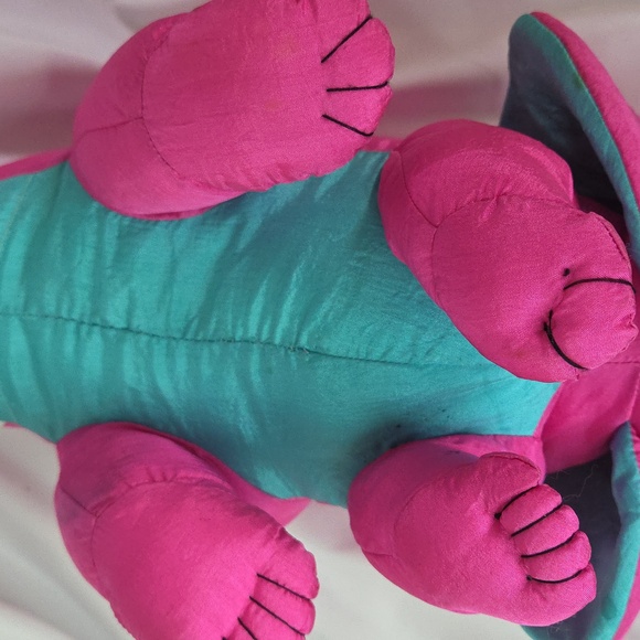 Hot Pink dinosaur nylon plush vintage 1990s international silver Loose Thread - Picture 14 of 17